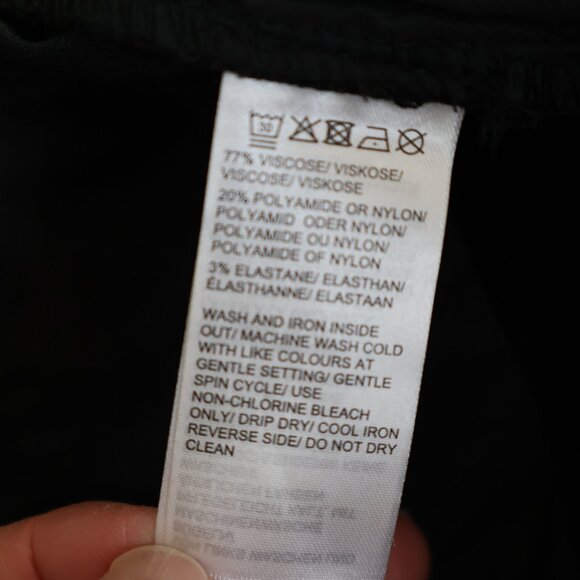 Black Dress Pants - Lord & Taylor - Size 6 - Picture 15 of 15